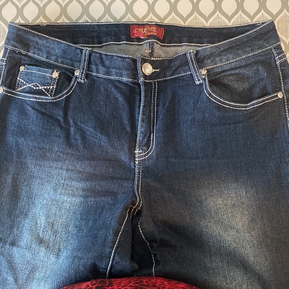 One Lone Authentic Denim. Embellished Jeans. Size 12 , 30” inseam. - Picture 4 of 7